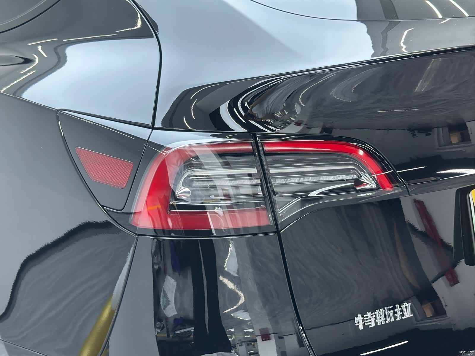 Tesla Model Y, 2023 18