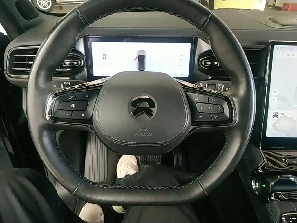 NIO ES8, 2022 11