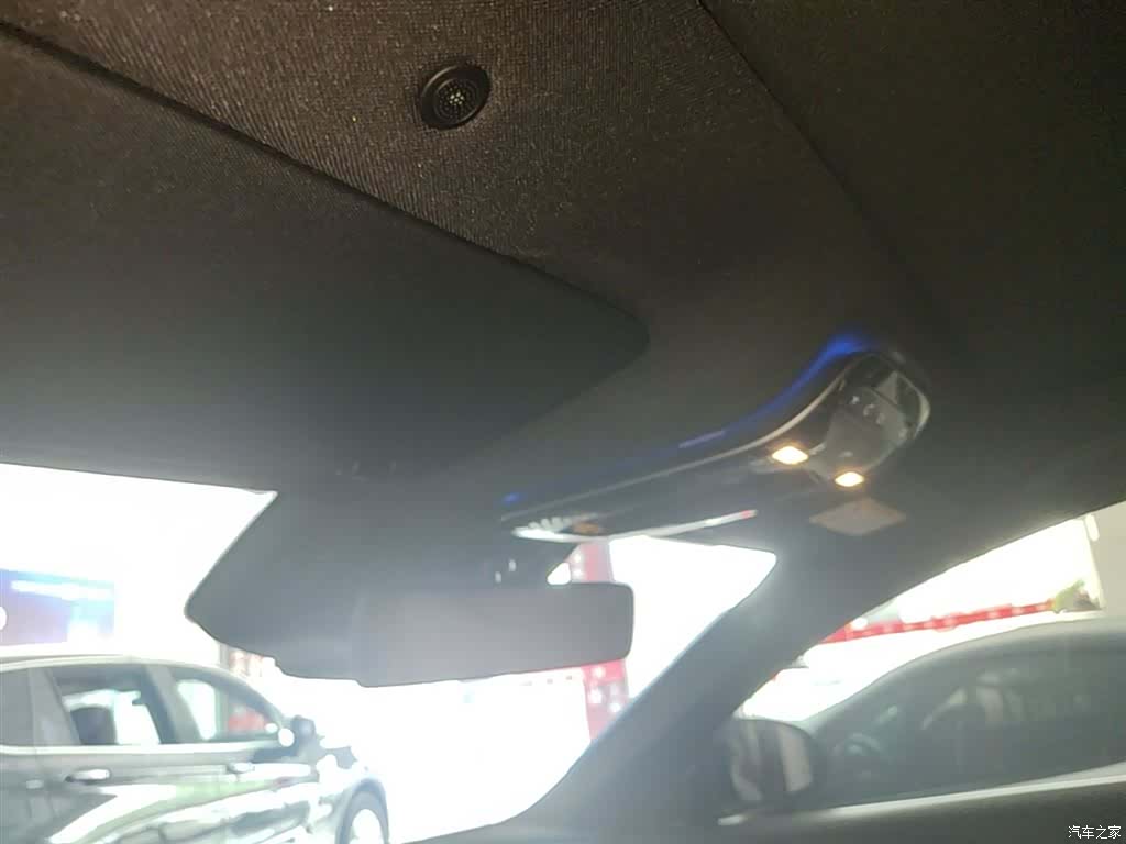 Mercedes-Benz E-Class, 2025 18
