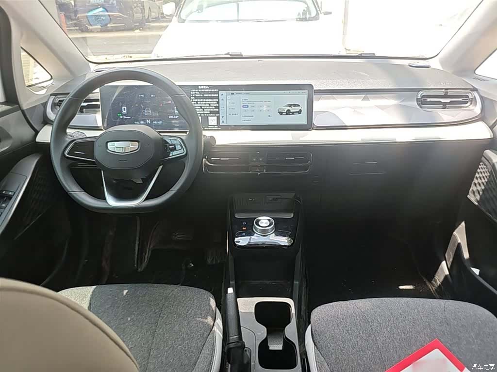 Geely E, 2024 10
