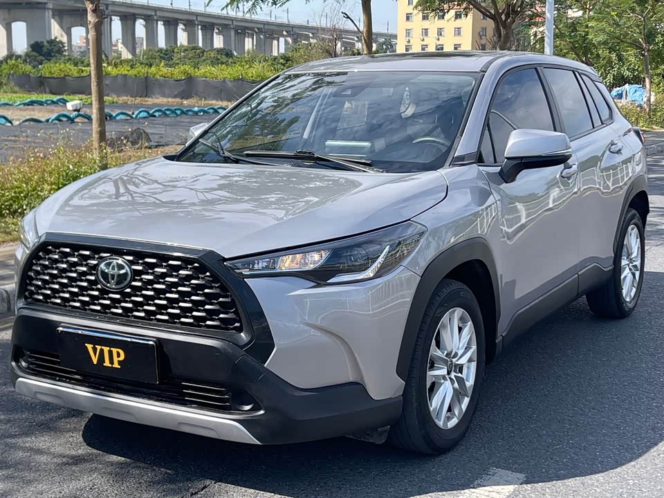 Toyota Corolla Sharp amplifier