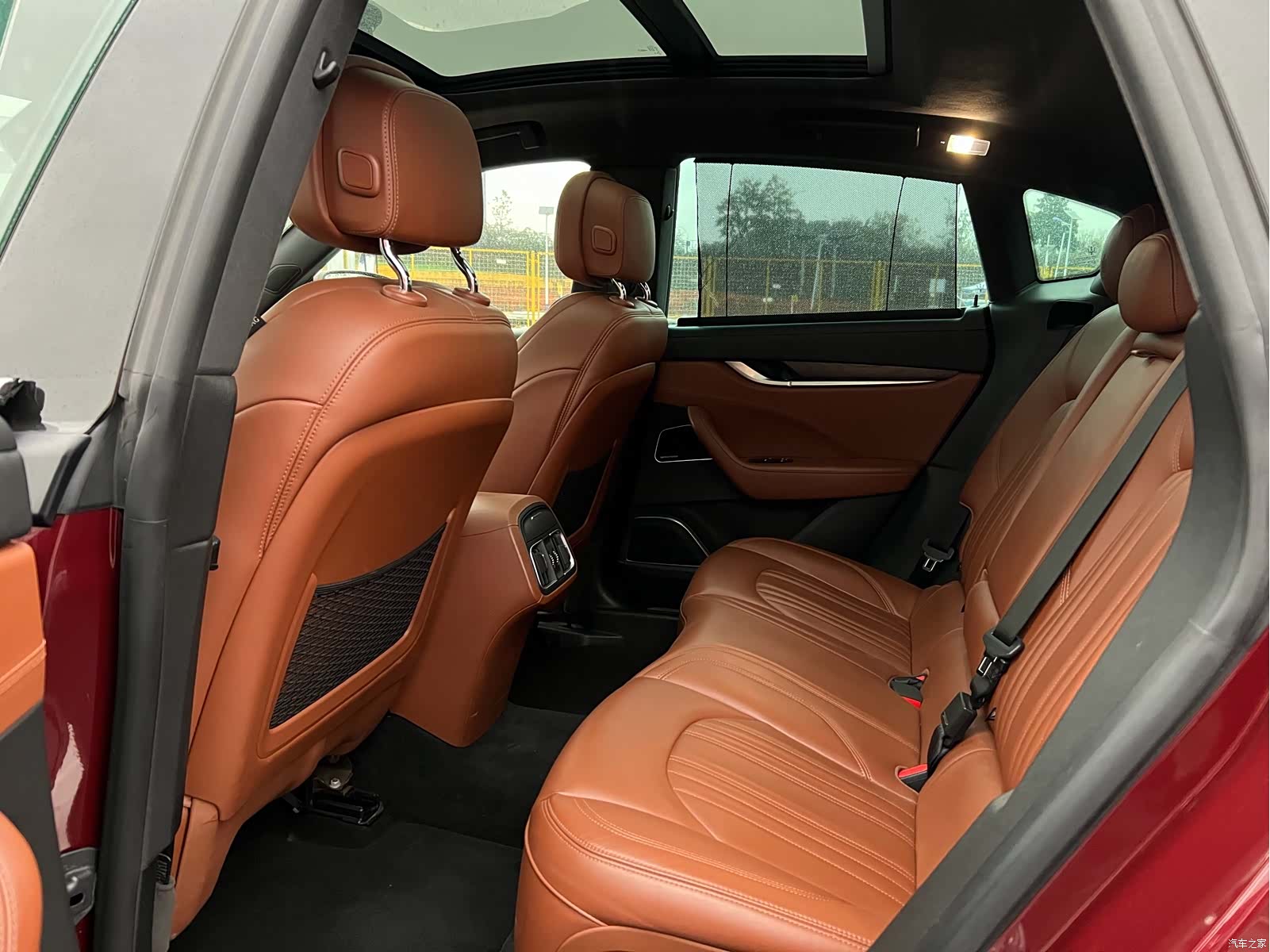Maserati Levante, 2017 13