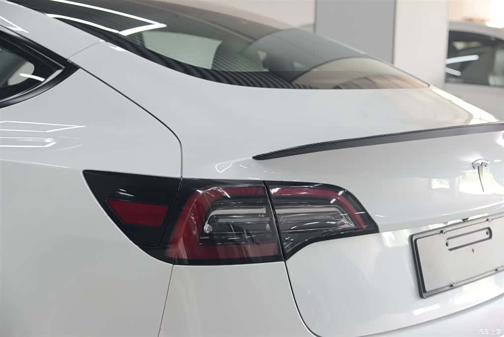 Tesla Model 3, 2021 27