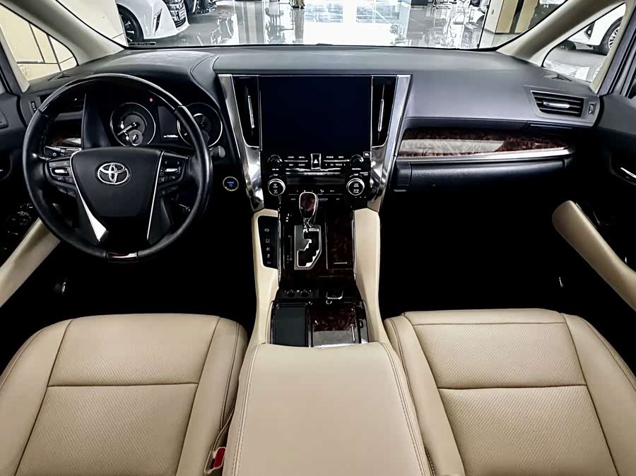 Toyota Alphard 2021, фото 5