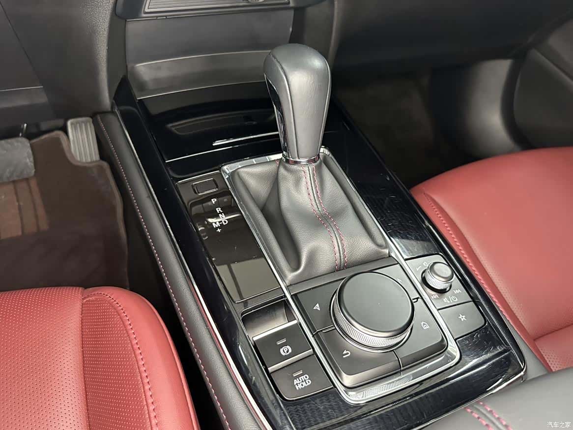 Mazda CX-30, 2022 22