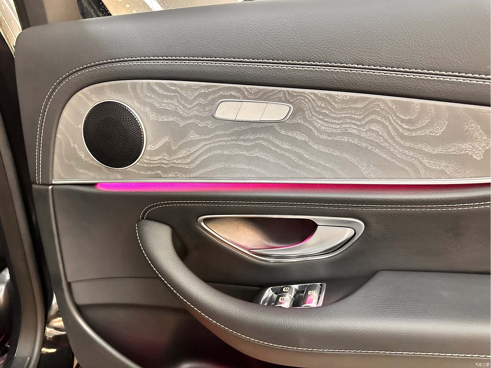 Mercedes-Benz E-Class, 2021 13