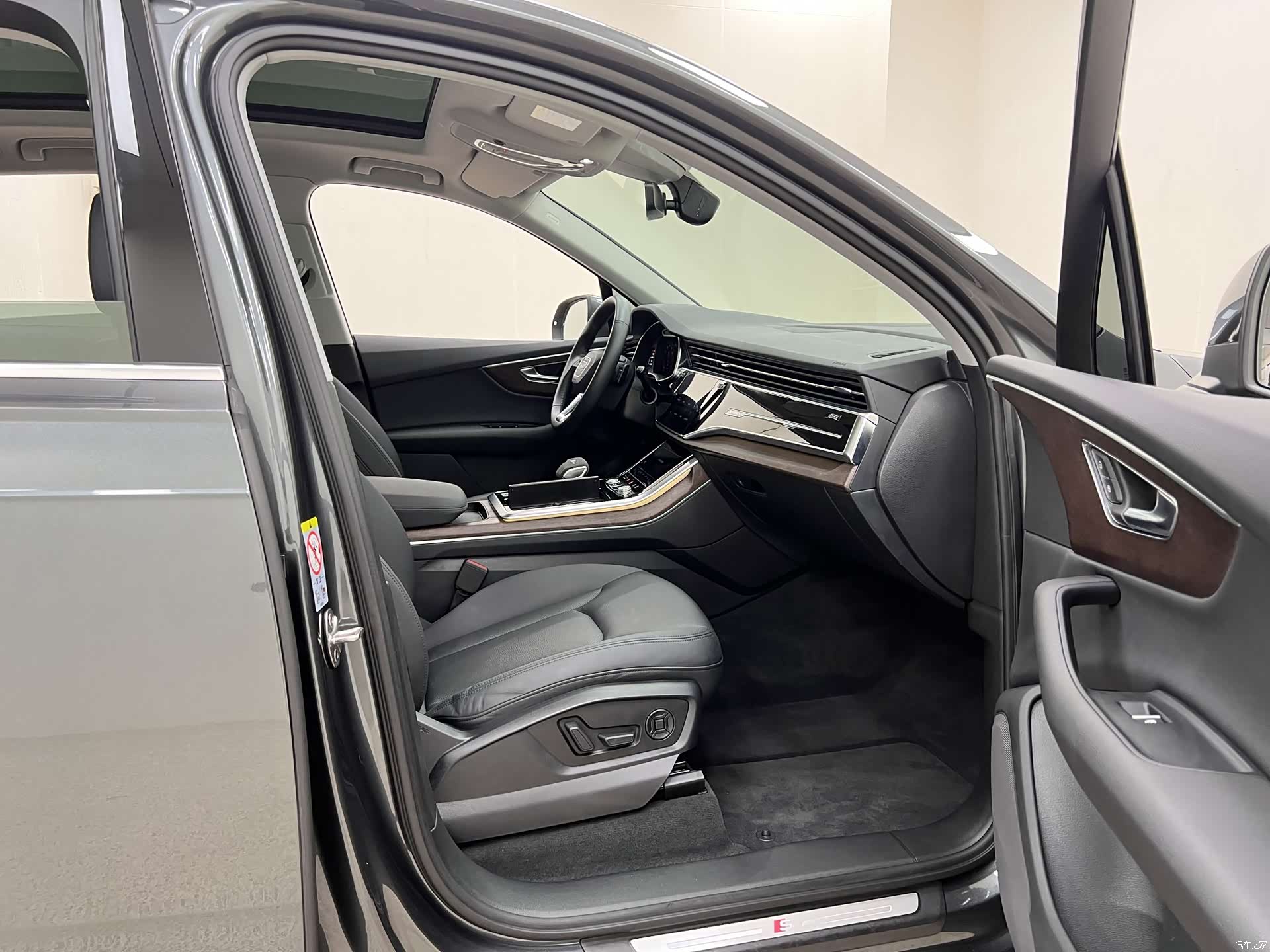 Audi Q7, 2021 30