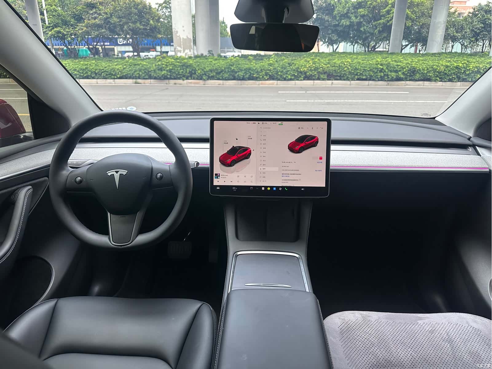 Tesla Model Y, 2024 13