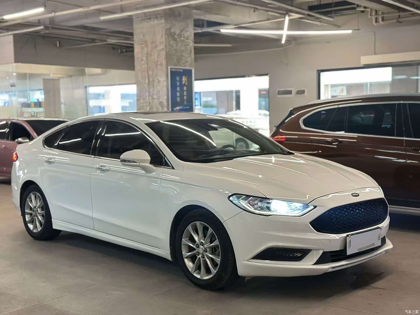 Ford Mondeo, 2017 3