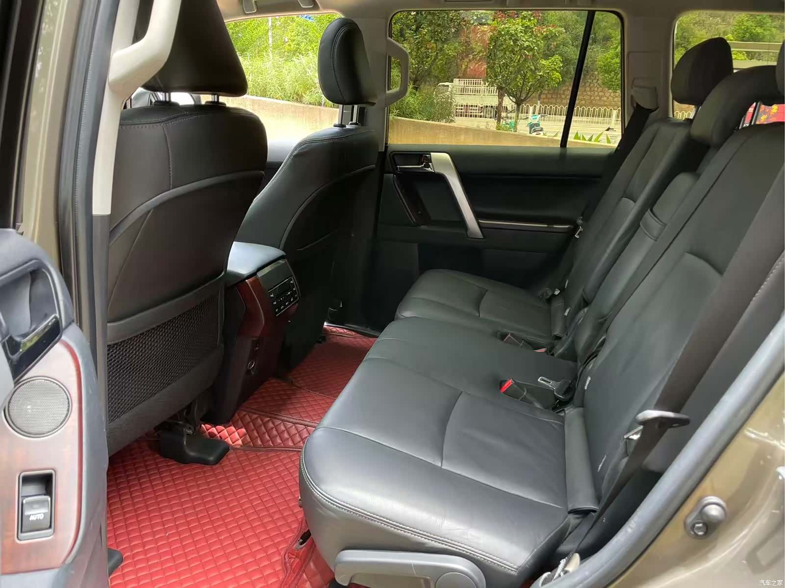 Toyota Prado, 2014 9