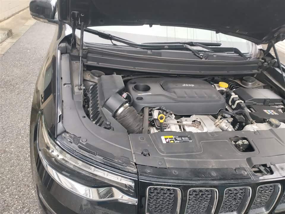 Jeep Grand Commander
