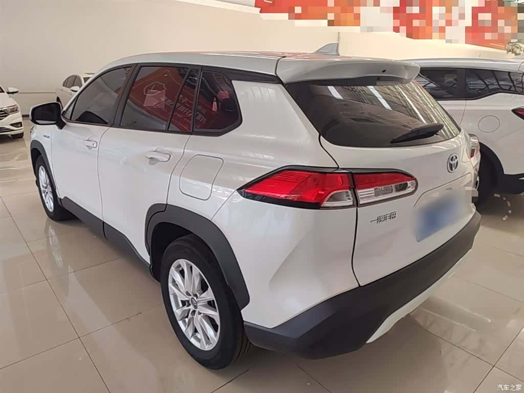 Toyota Corolla, 2023 все фото
