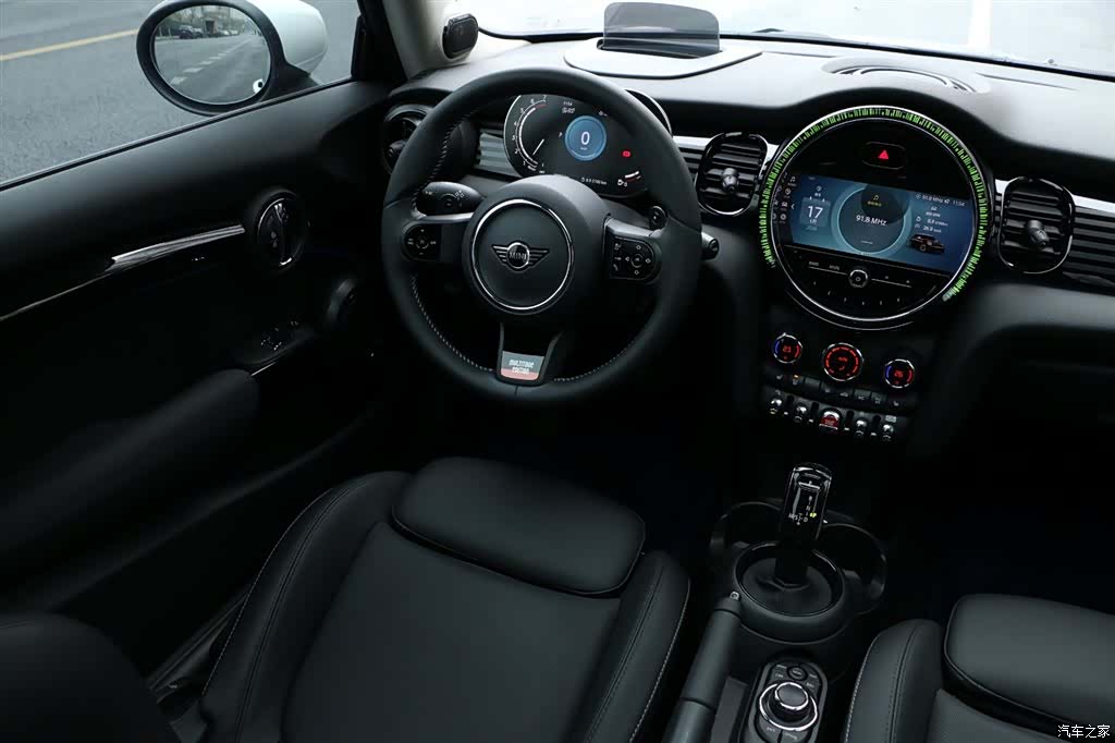 Mini Cooper, 2023 13