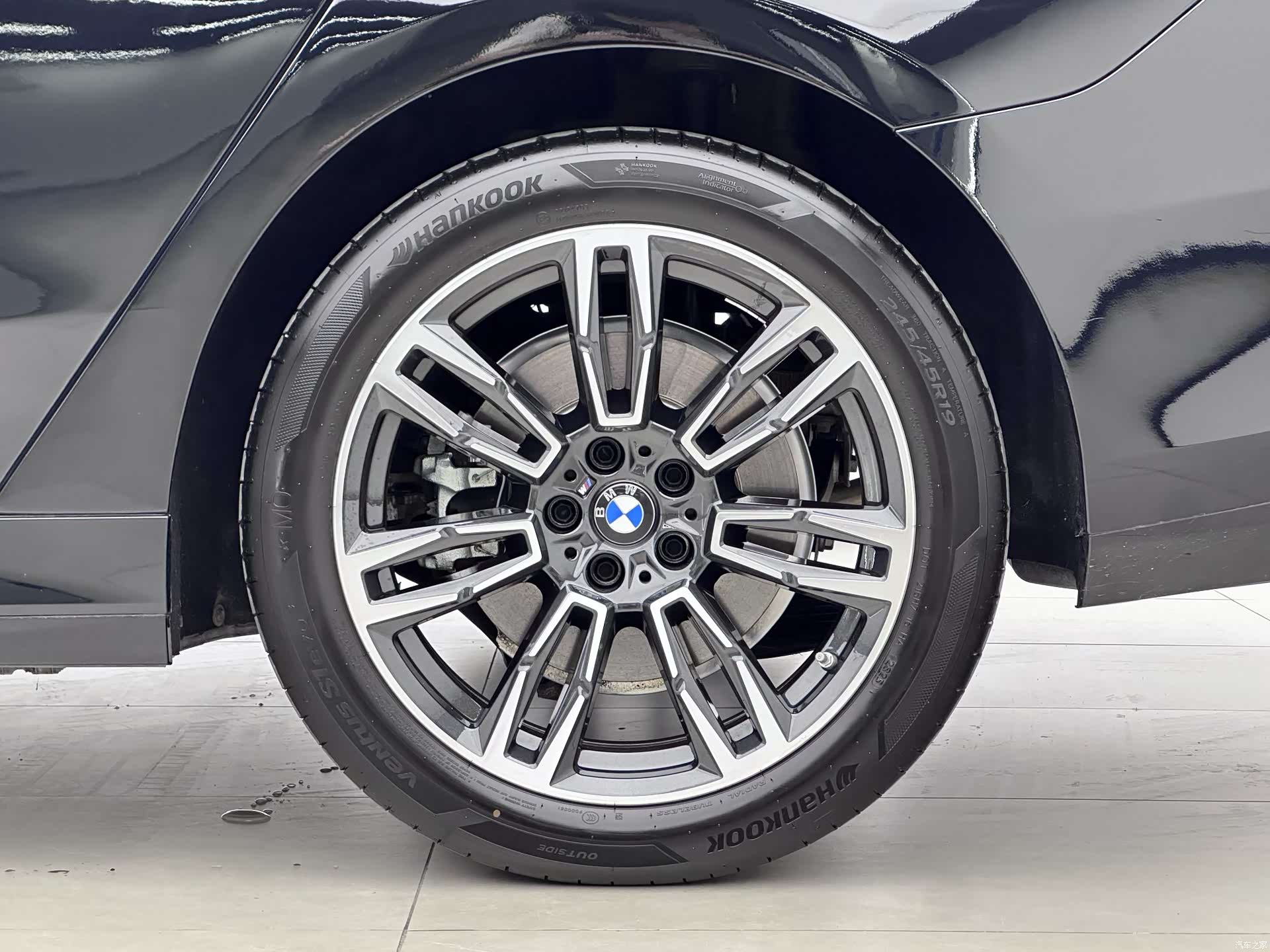 BMW 5 Series, 2024 17