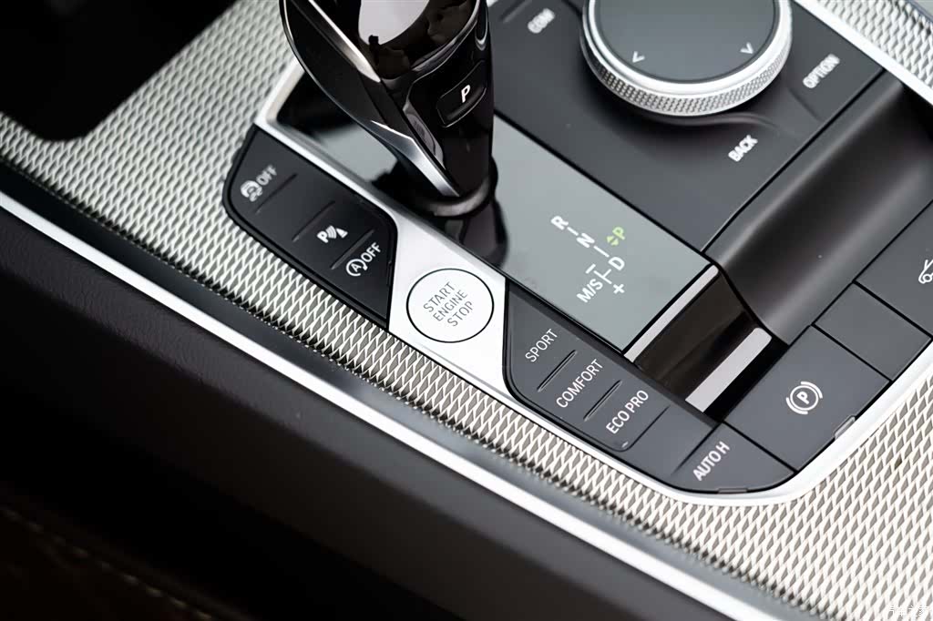 BMW Z4, 2024 22