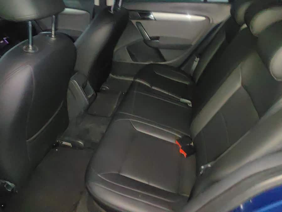 Volkswagen Tiguan 2013, фото 11