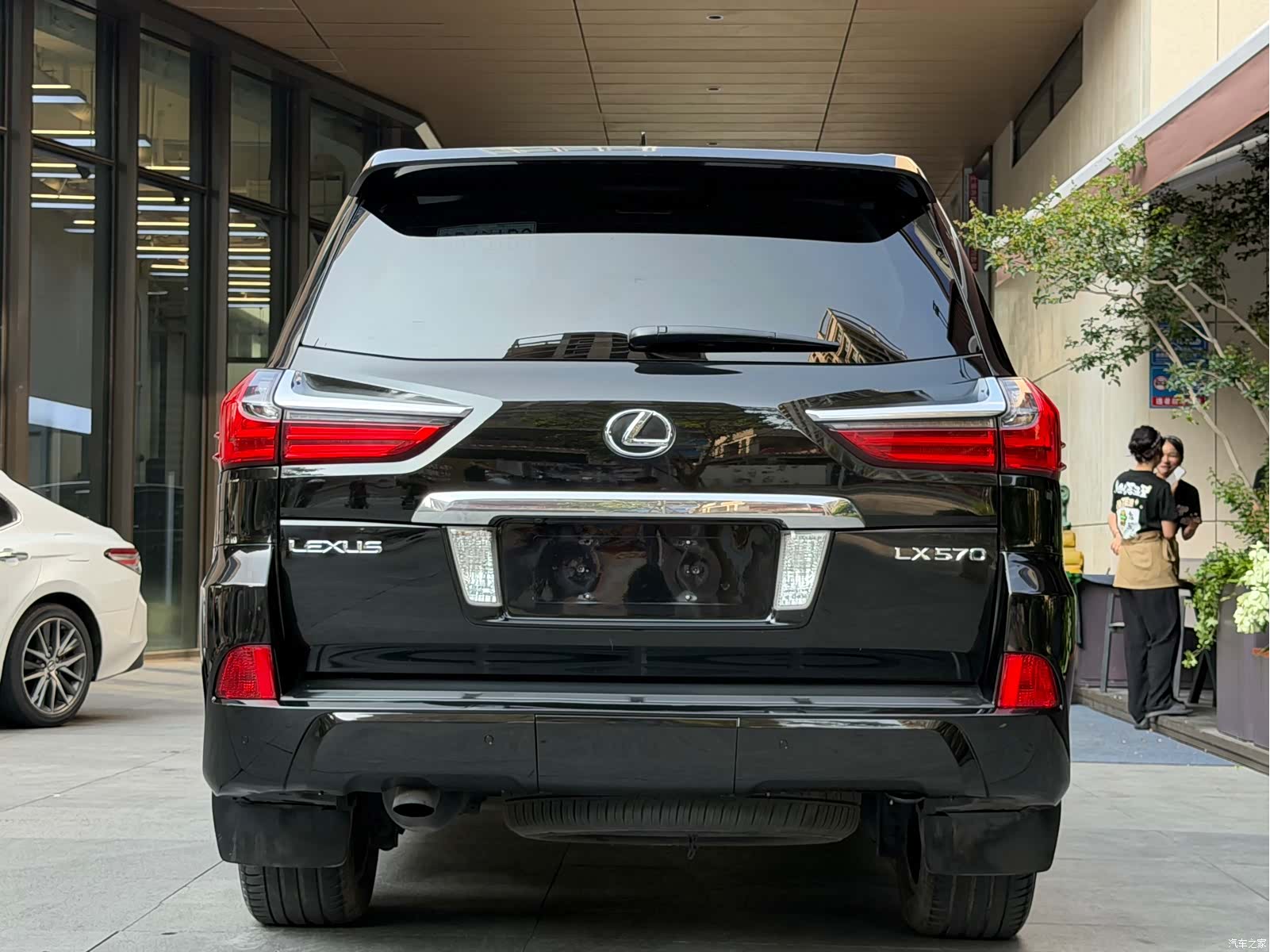 Lexus LX, 2016 4