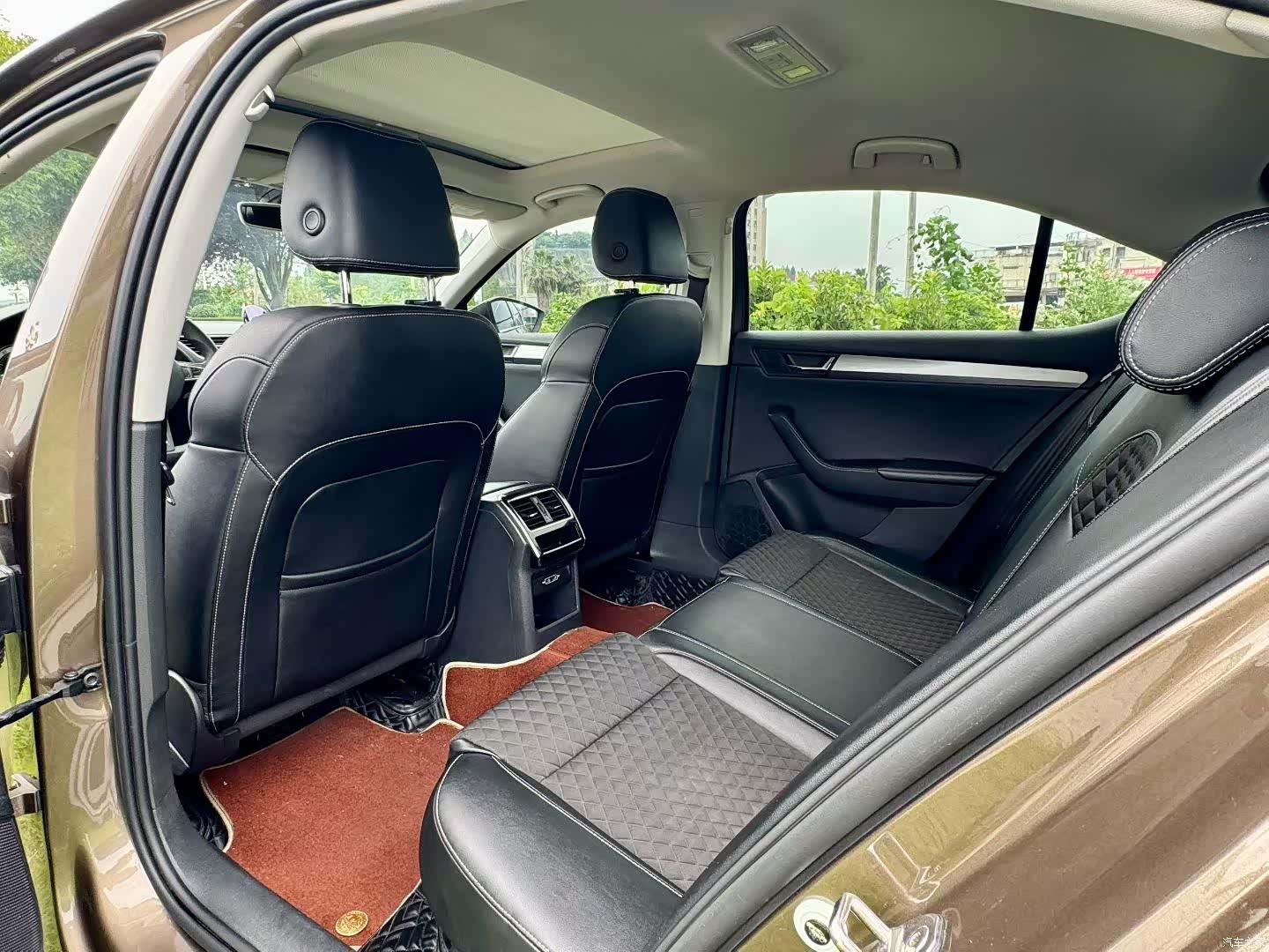 Skoda Superb, 2019 6
