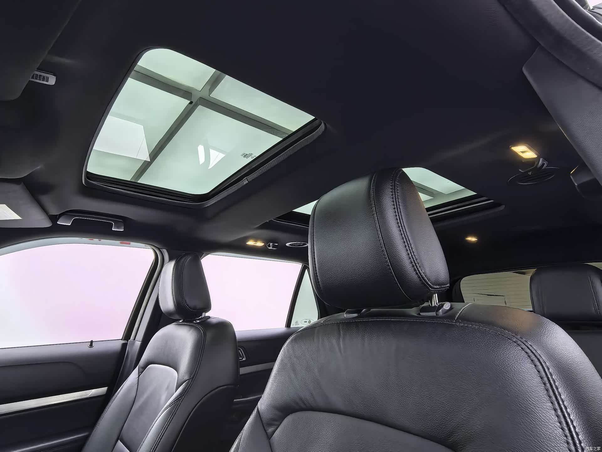 Ford Explorer, 2019 19