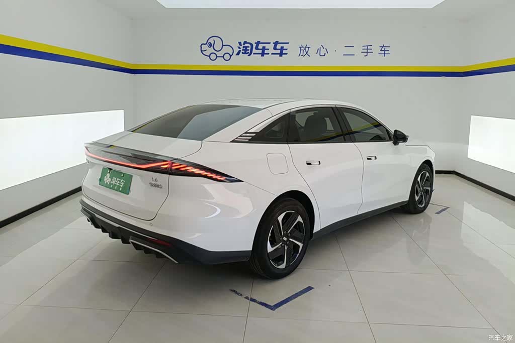 Geely Galaxy L6, 2024 3
