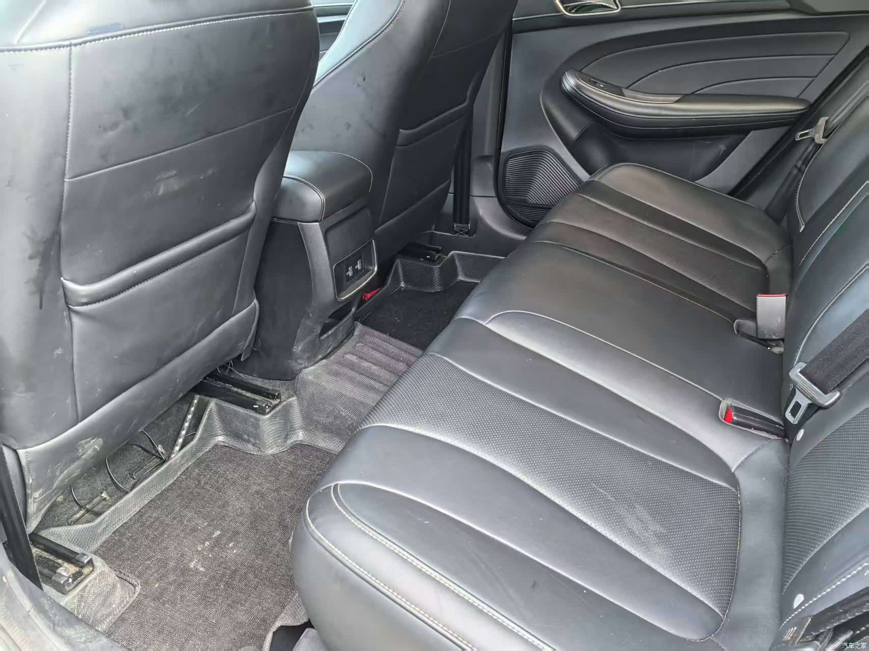 Roewe i5, 2020 8