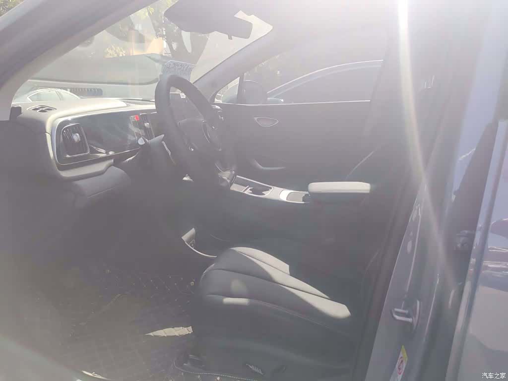 BYD HiAce, 2025 4