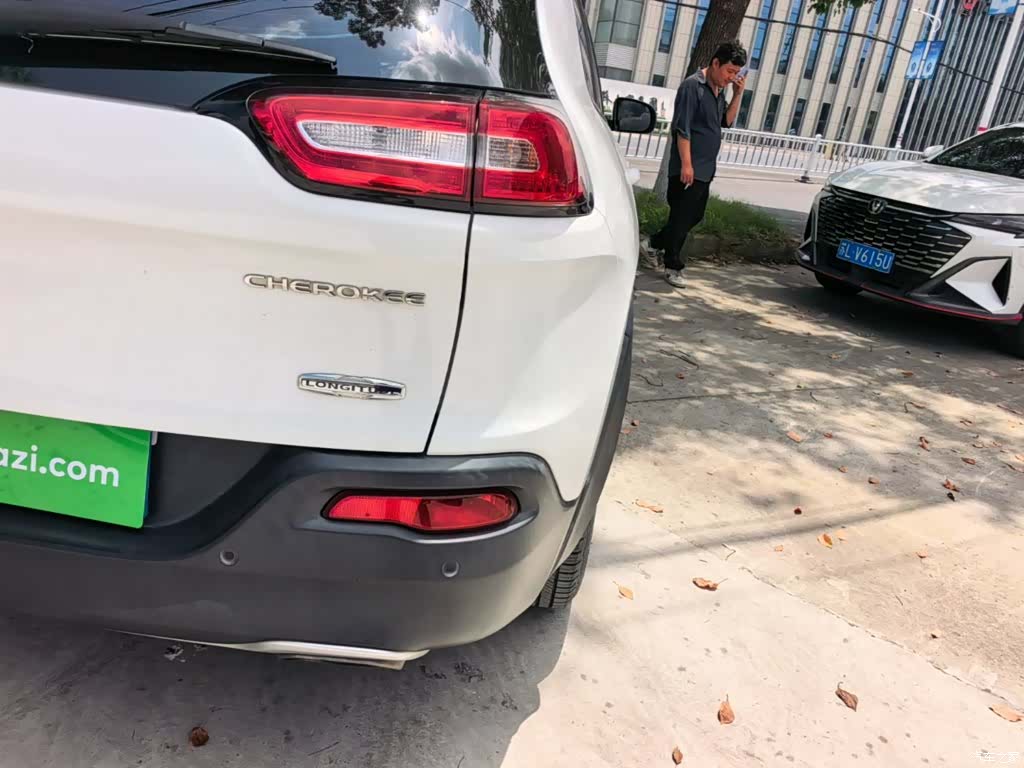 Jeep Cherokee, 2017 8