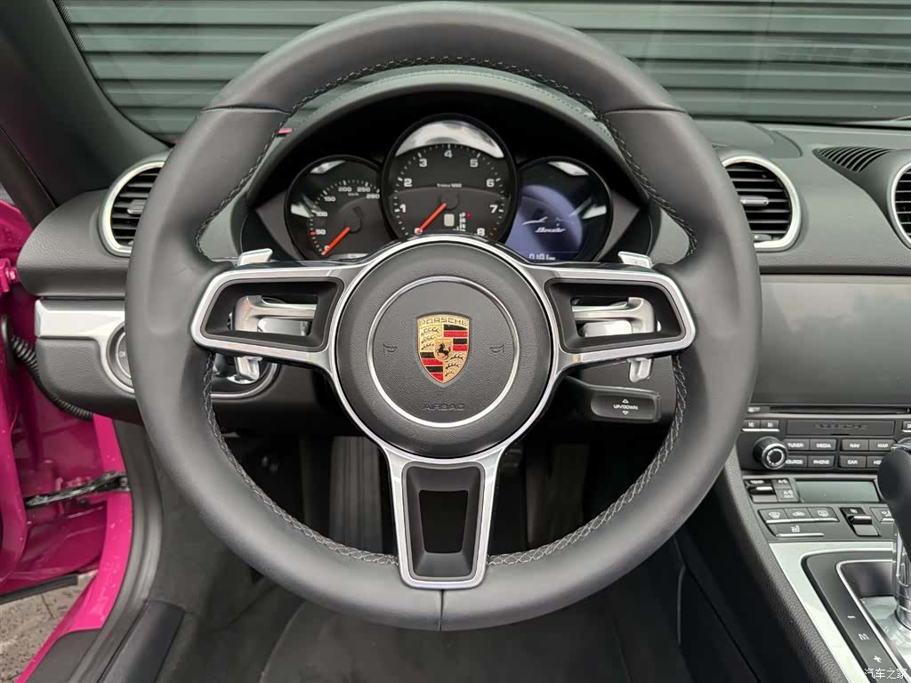 Porsche Boxster, 2024 11