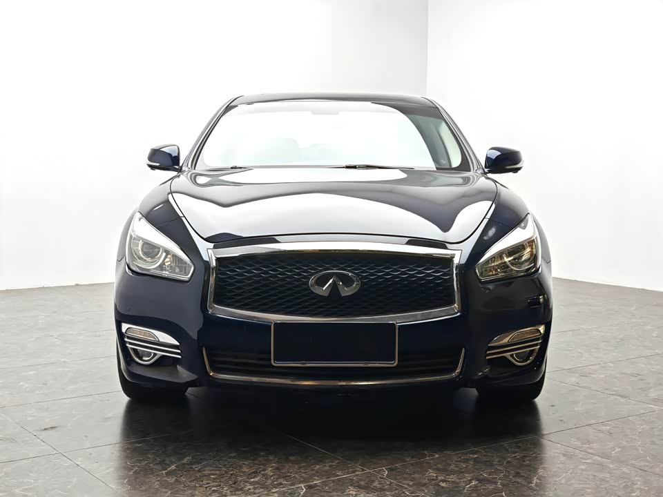 Infiniti Q70 Infiniti Q70