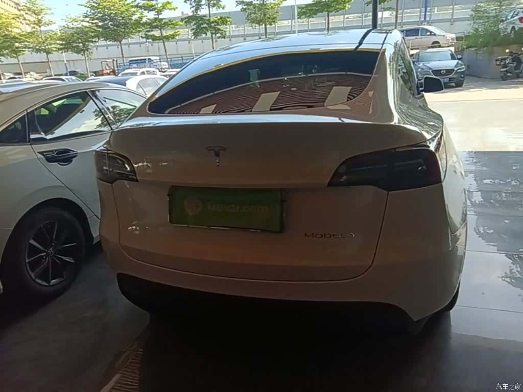Tesla Model Y, 2021 6