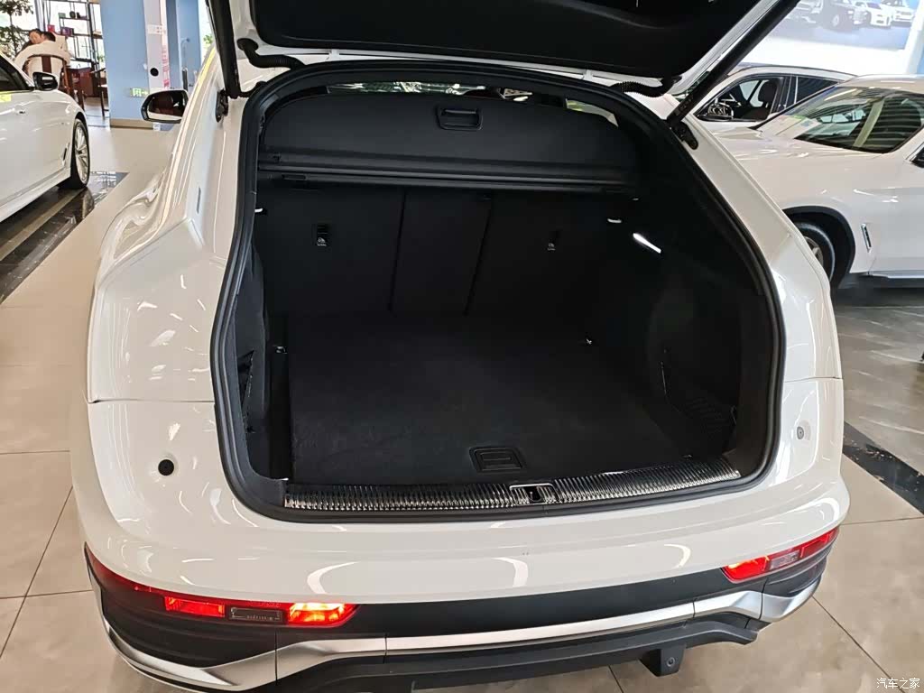 Audi Q5L, 2022 16