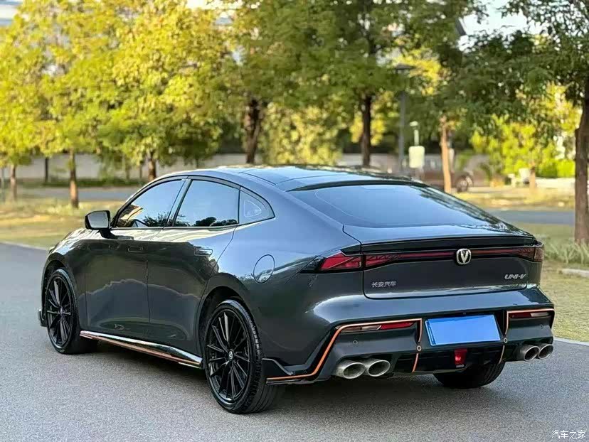 Changan UNI-V, 2022 6