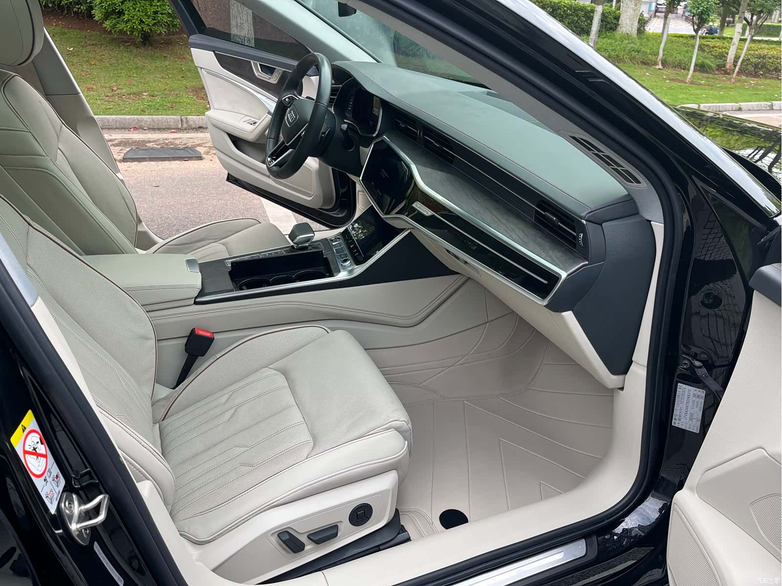 Audi A6L, 2022 7