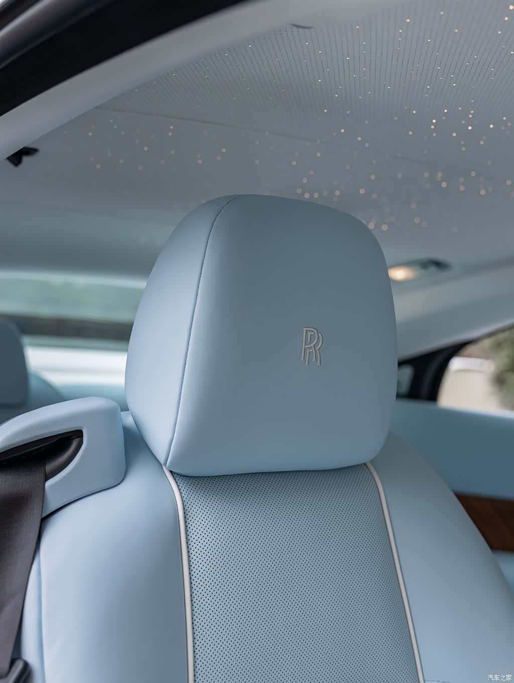 Rolls-Royce Wraith, 2017 21