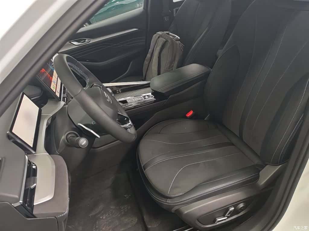 Geely Preface, 2026 15