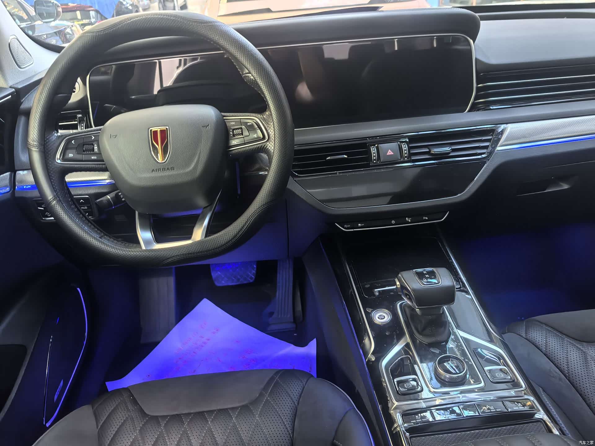 Hongqi HS5, 2022 14