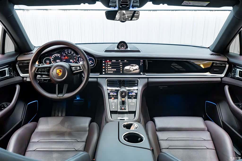 Porsche Panamera, 2022 13