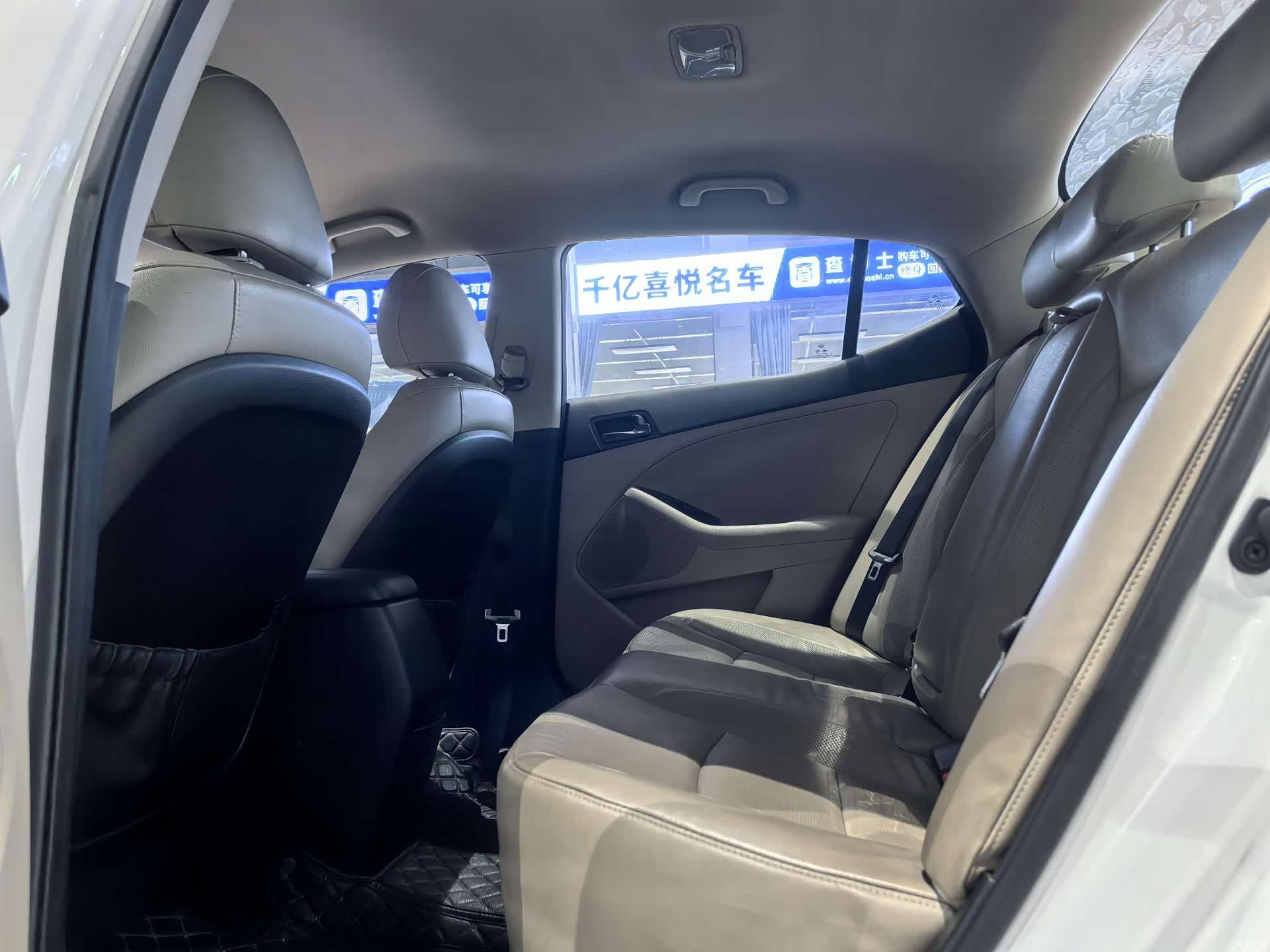 Kia K5, 2015 11