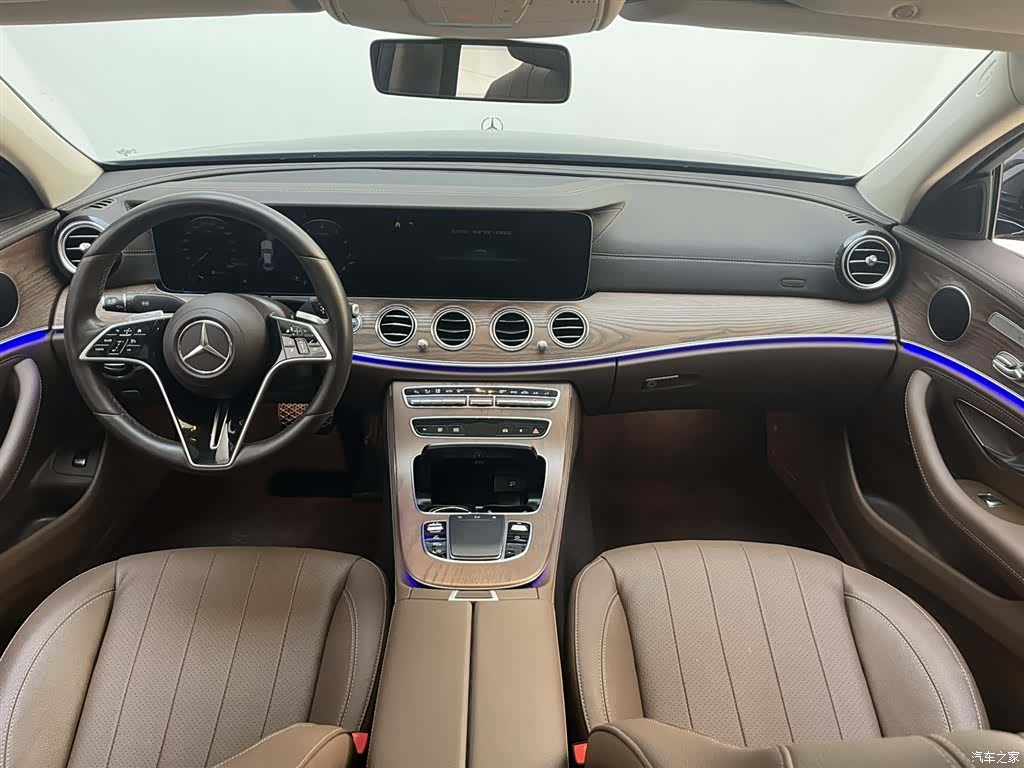 Mercedes-Benz E-Class, 2024 9