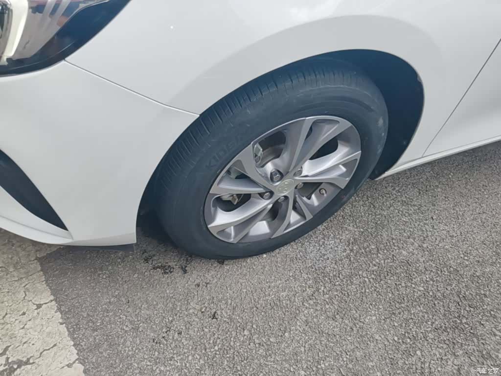 Buick Verano, 2024 23