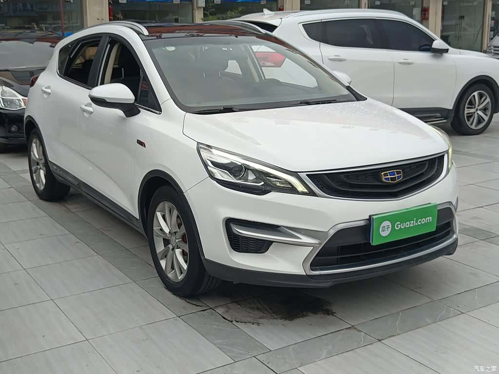 Geely Emgrand, 2017 4