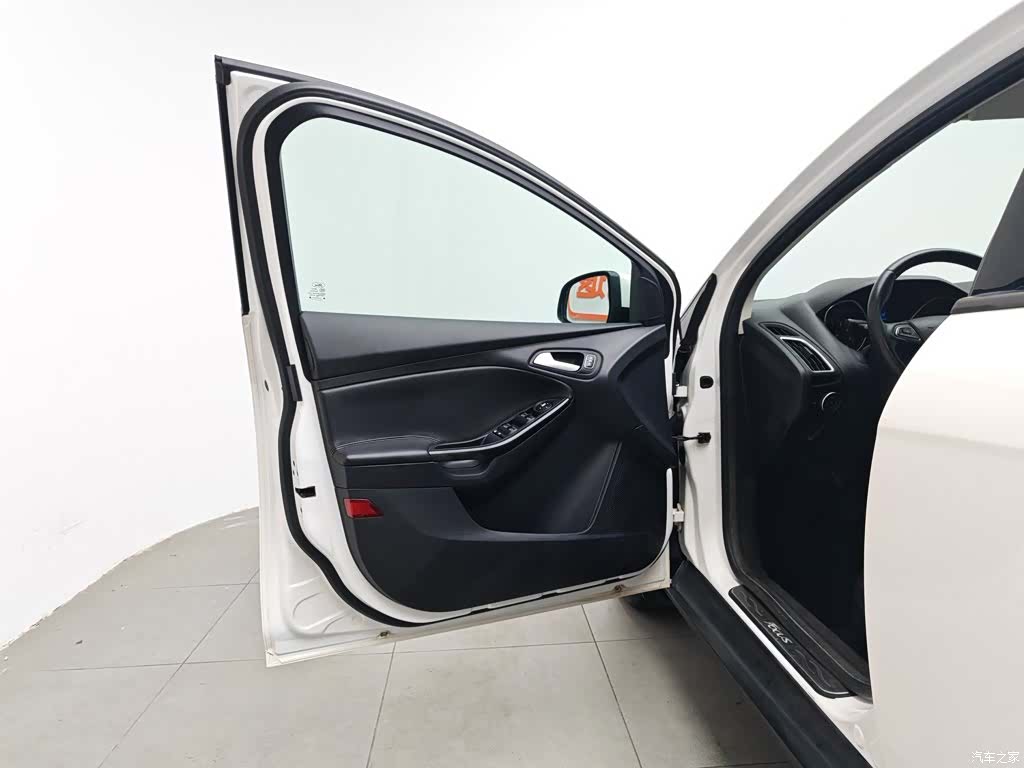Ford Focus, 2016 8