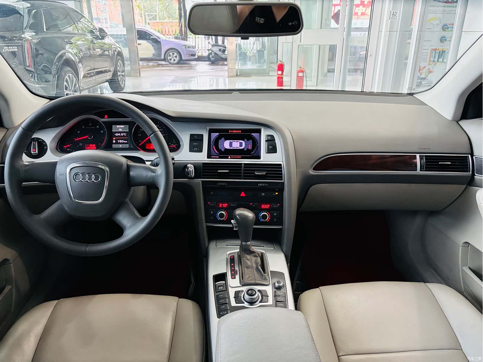 Audi A6L, 2012 16