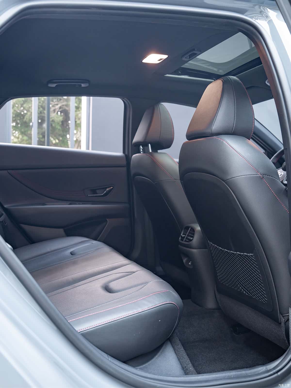 Hyundai Elantra, 2023 19