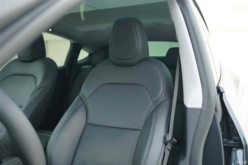 Tesla Model Y, 2025 13