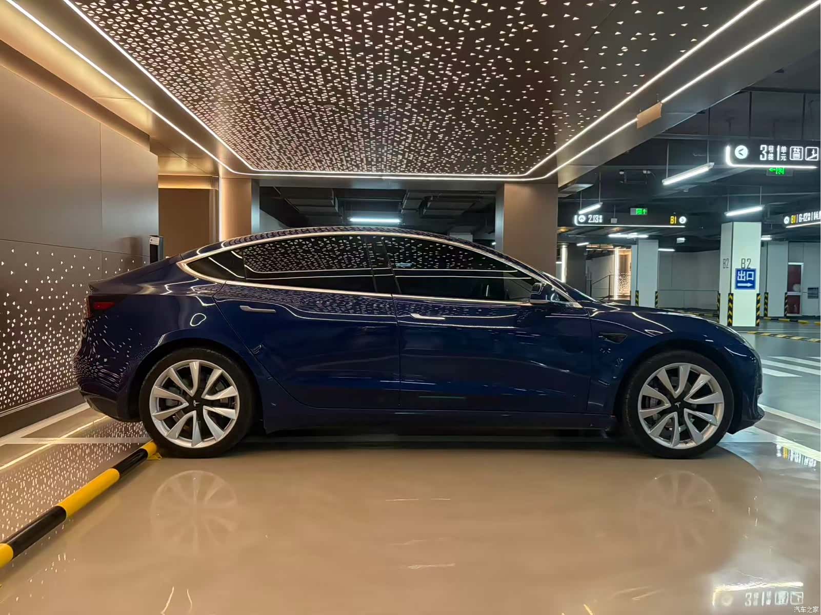 Tesla Model 3, 2020 16