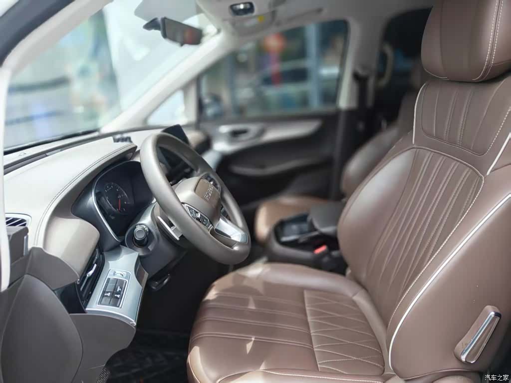 Roewe iMAX8, 2024 9
