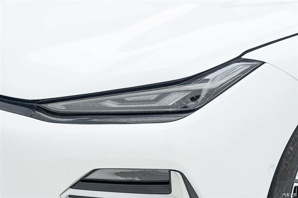 Geely 8, 2025 10