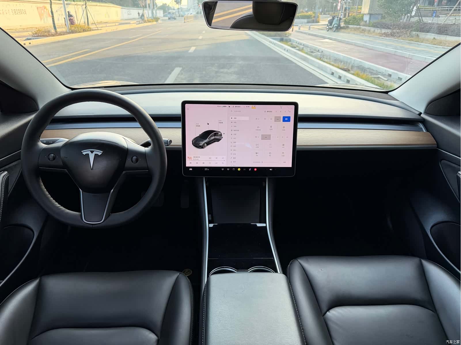 Tesla Model 3, 2020 7