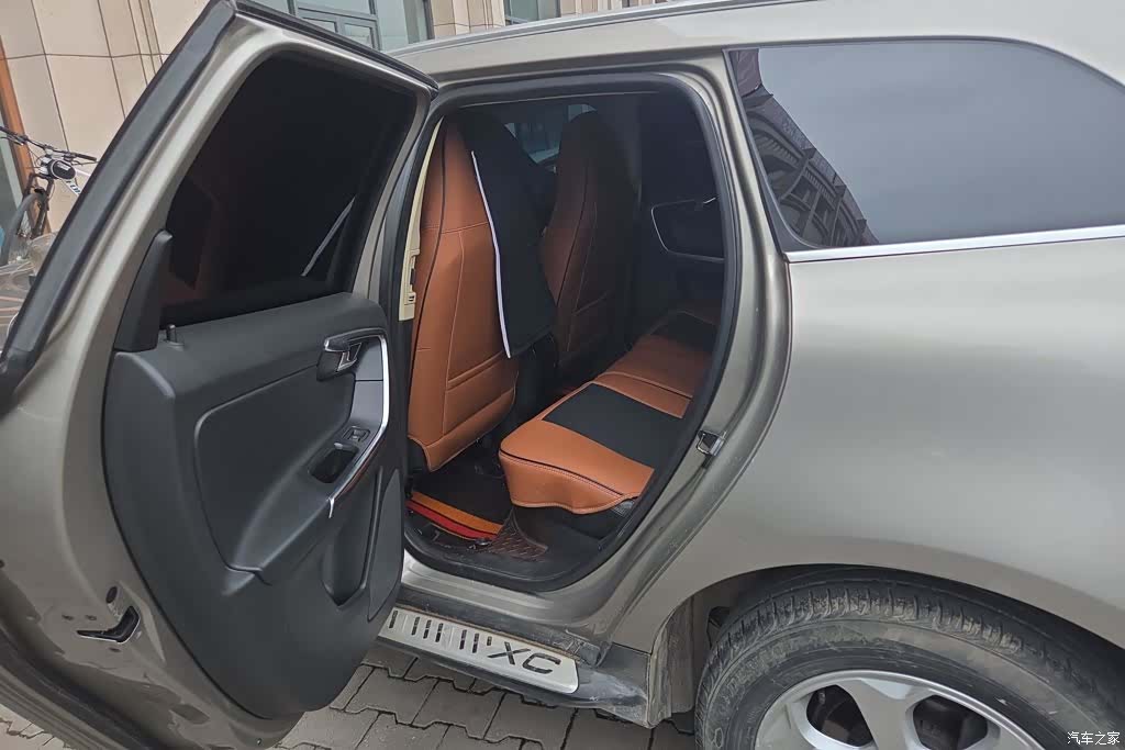 Volvo XC60, 2012 11